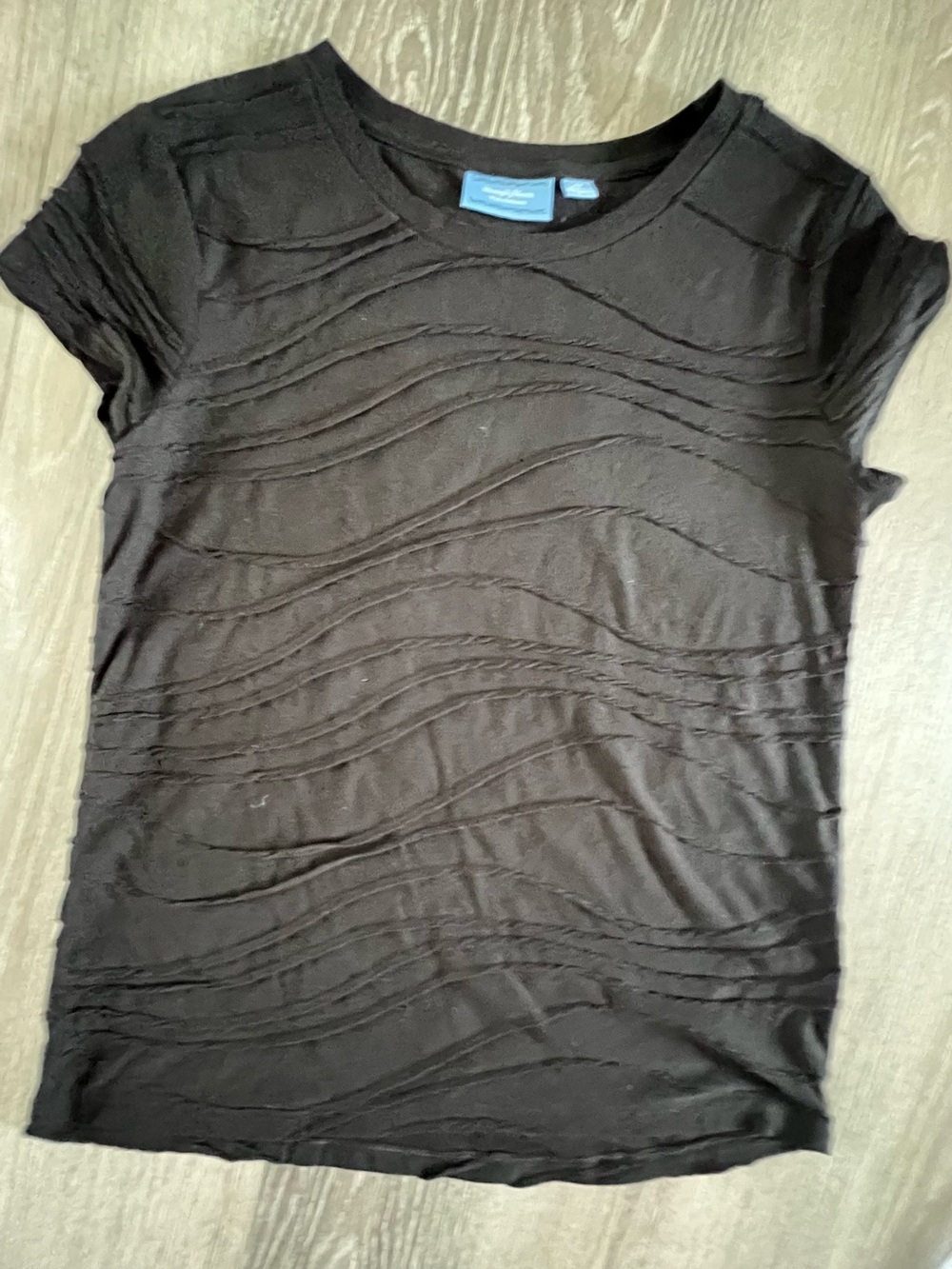 Simply Vera Vera Wang Black Short Sleeve Wave-Texture Tee